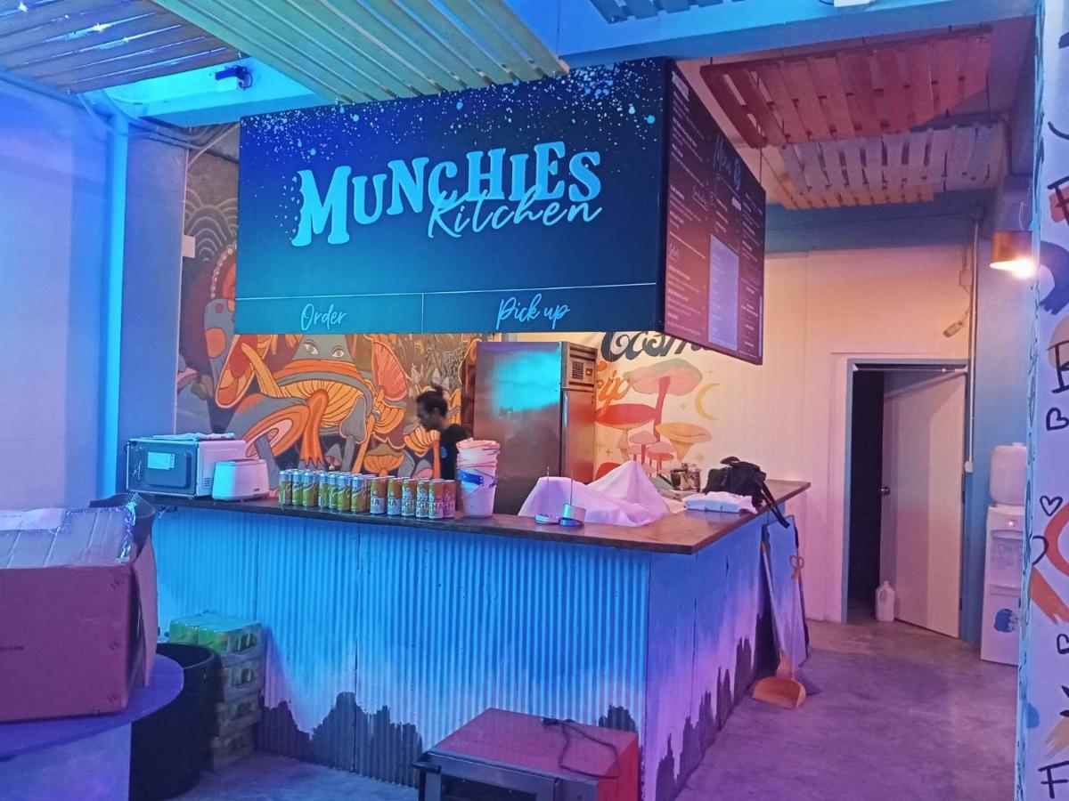Ao Nang Bodega Krabiホステル エクステリア 写真