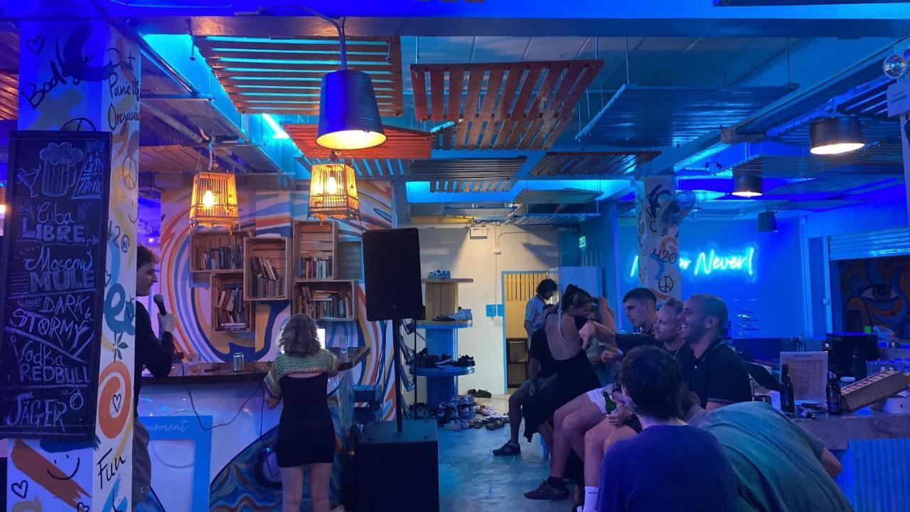 Ao Nang Bodega Krabiホステル エクステリア 写真