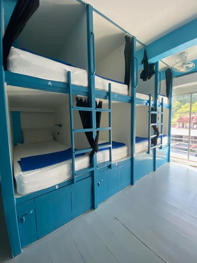 Ao Nang Bodega Krabiホステル エクステリア 写真